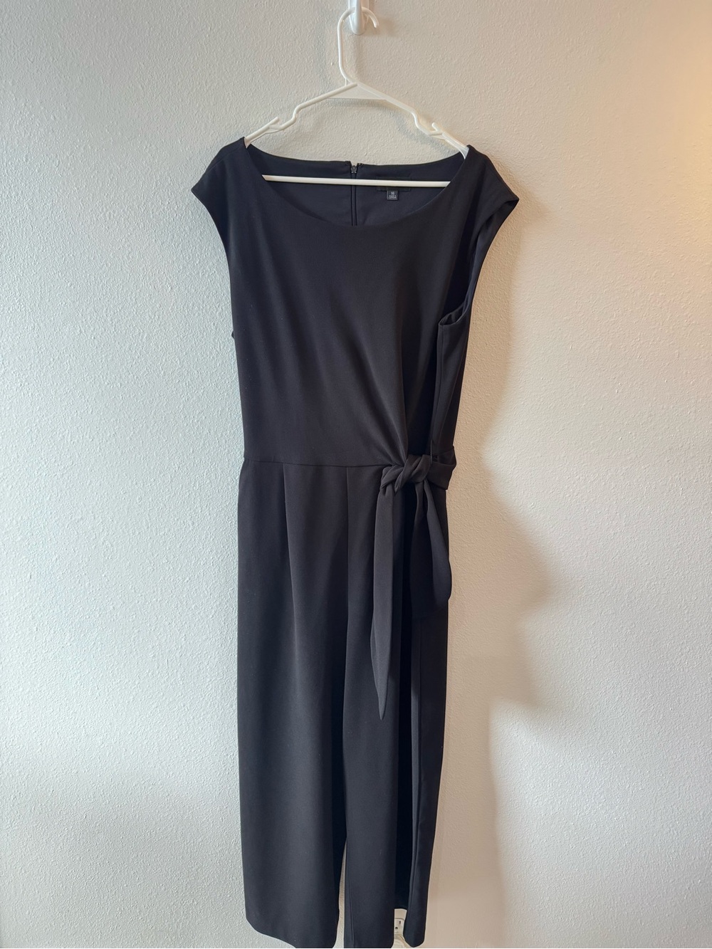 Tahari ASL Black Crepe Wide Crop Leg Tie Waist Jumpsuit